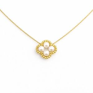 Golden Bloom Pearl Necklace